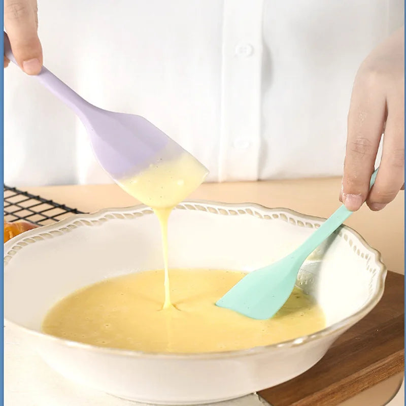 Heat-Resistant Silicone Baking Spatula – Non-Stick Butter & Cream Scraper for Cake Decorating